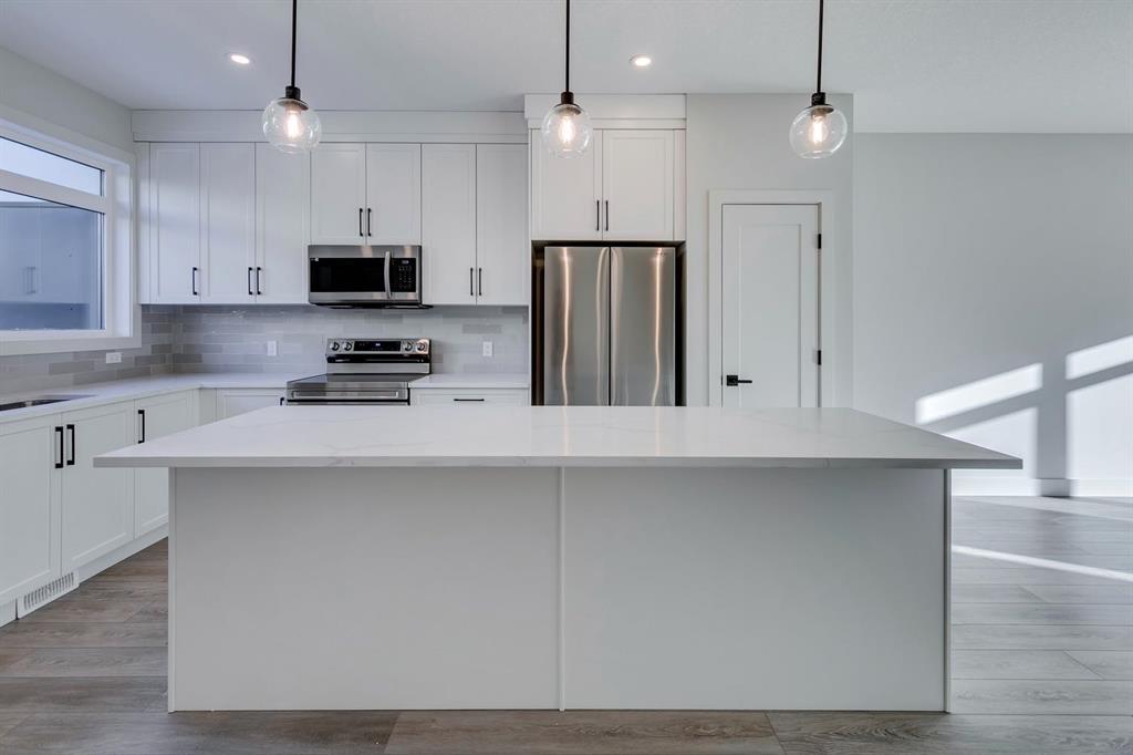 85 Royal Elm Green Northwest, Calgary – Residential Row/Townhouse Listing Photo 8