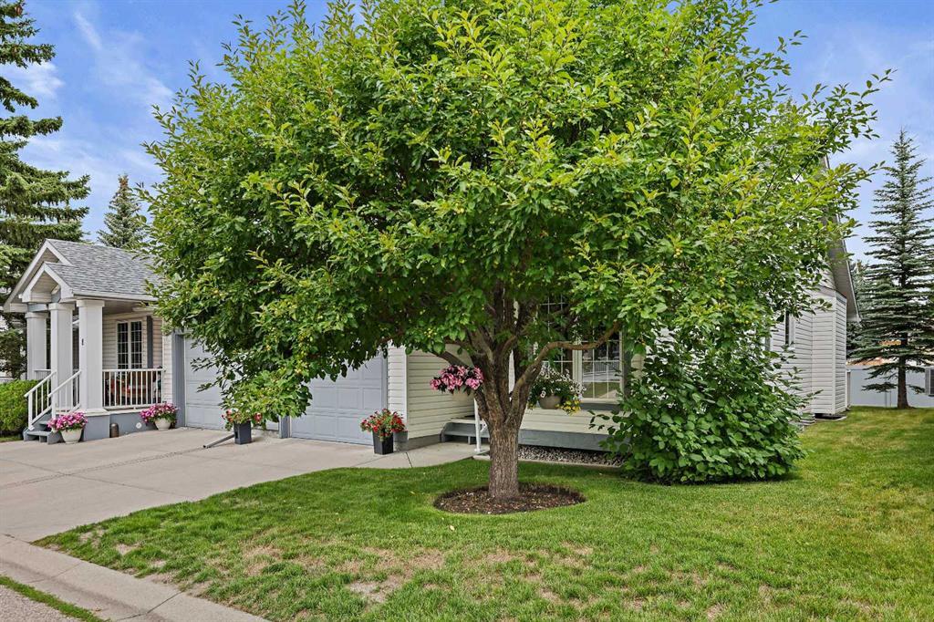 Calgary Home for Sale: Residential Listing in Douglasdale/Glen