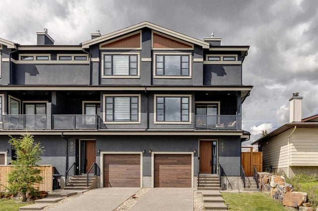 Calgary Real Estate Listing: 941 38 Street Southwest, Rosscarrock