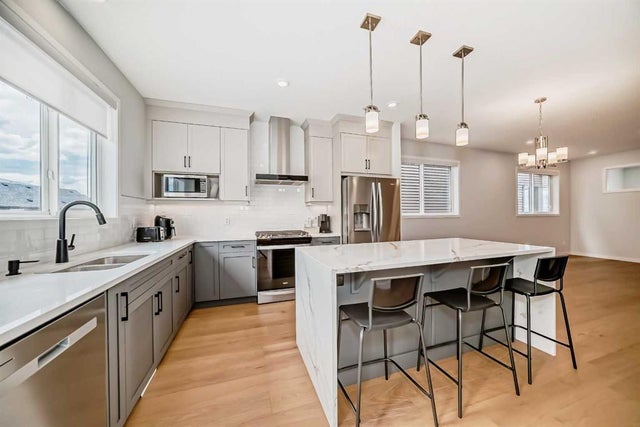 153 Edith Way Nw, Calgary