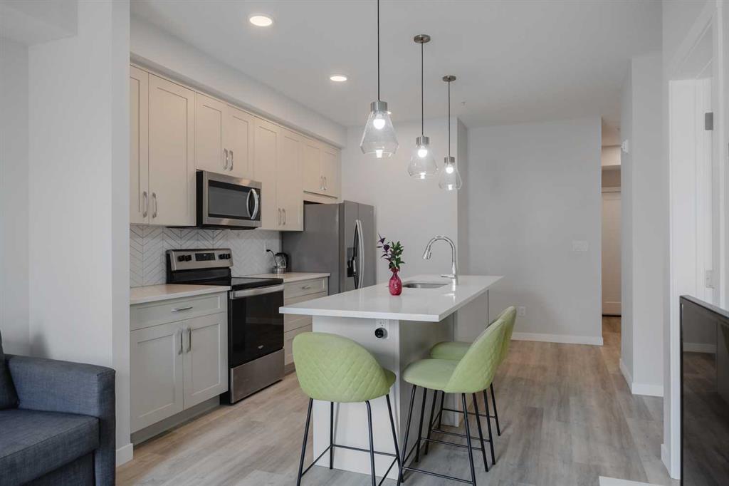 102, 200 Shawnee Square Southwest, Calgary – Residential Apartment Listing Photo 4