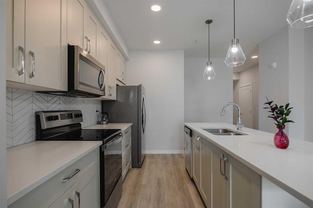 102, 200 Shawnee Square Southwest, Calgary – Residential Apartment Listing Photo 6