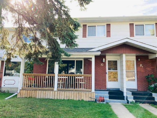10 Blueberry Drive, Whitecourt