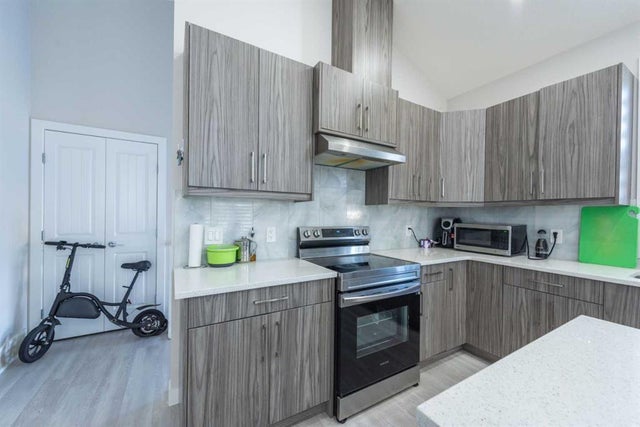 6, 41 7 Avenue Se, High River