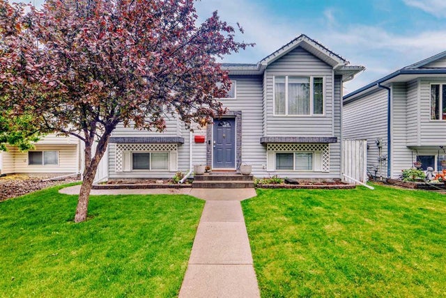 210 Uplands Boulevard N, Lethbridge