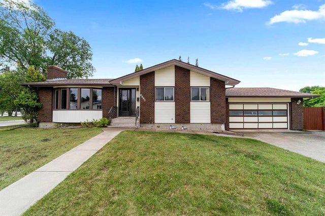 6601 43 Avenue, Camrose