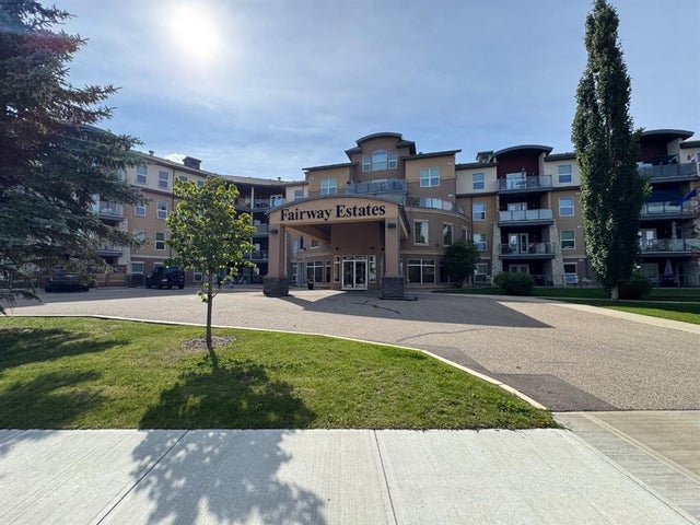 203, 5040 53 Street, Sylvan Lake
