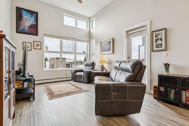 Home for Sale Located at 1402, 95 Burma Star Road Southwest, Calgary, Alberta