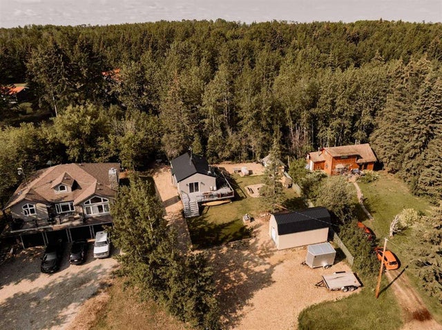 224 Lakeshore Drive, Island Lake