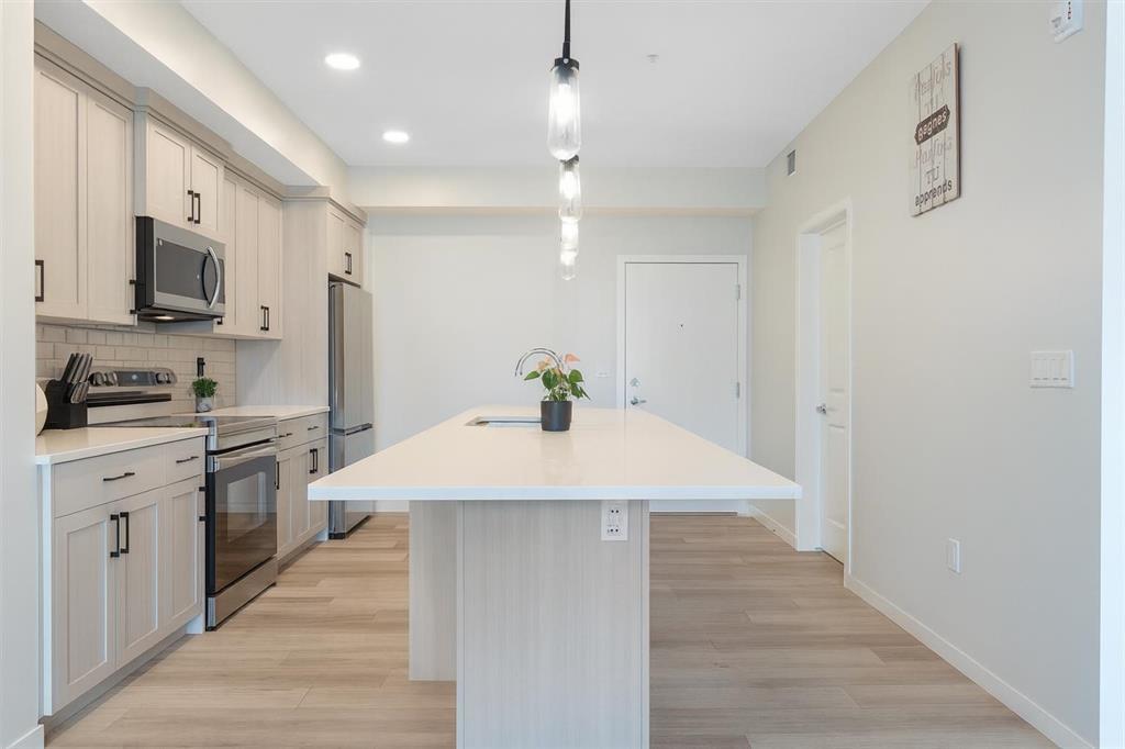 308, 80 Carrington Plaza Northwest, Calgary – Residential Apartment Listing Photo 8