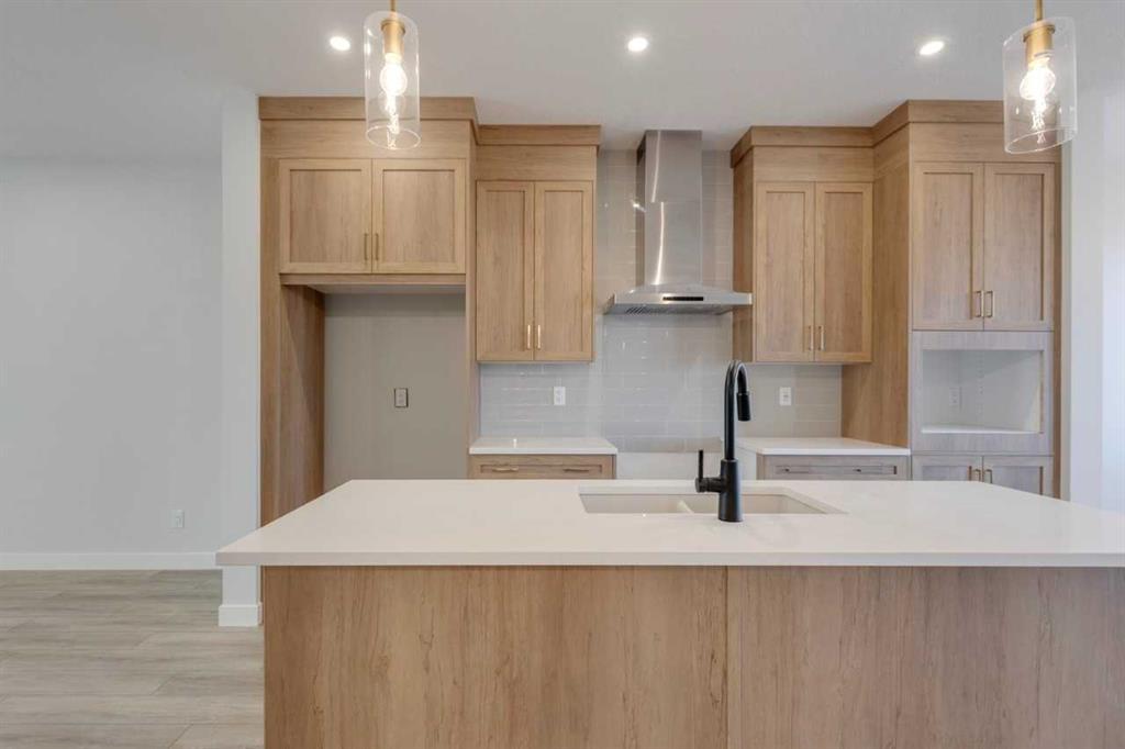 8542 Huxbury Drive Northeast, Calgary – Residential Semi Detached Listing Photo 13