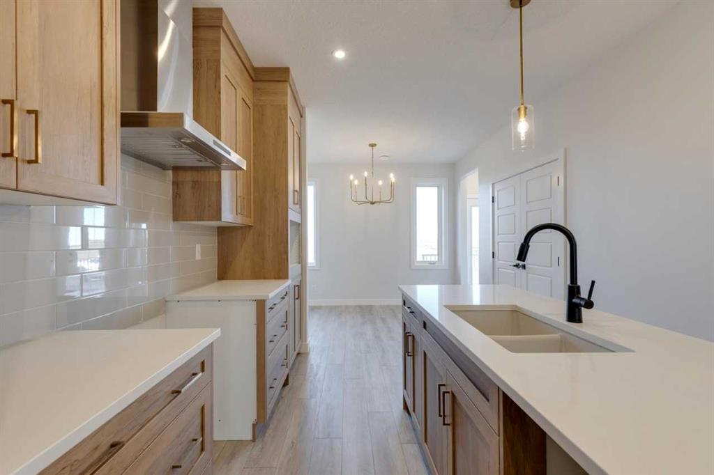 8542 Huxbury Drive Northeast, Calgary – Residential Semi Detached Listing Photo 15