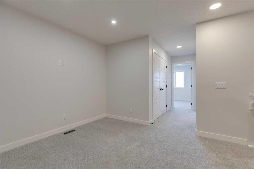 8542 Huxbury Drive Northeast, Calgary – Residential Semi Detached Listing Photo 20