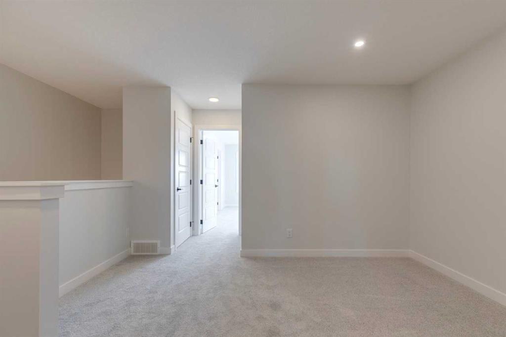 8542 Huxbury Drive Northeast, Calgary – Residential Semi Detached Listing Photo 22