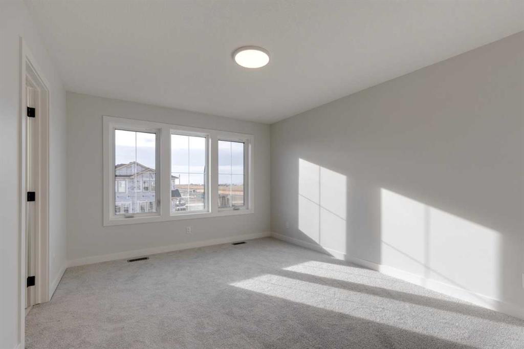 8542 Huxbury Drive Northeast, Calgary – Residential Semi Detached Listing Photo 28