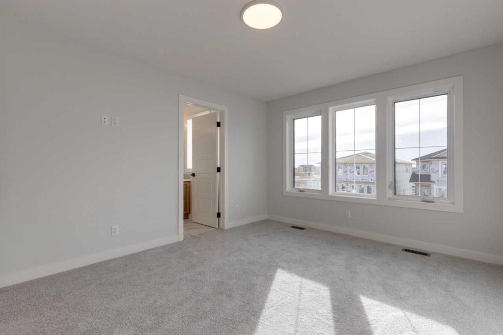 8542 Huxbury Drive Northeast, Calgary – Residential Semi Detached Listing Photo 31