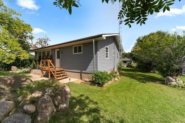 5017 49 Avenue, Forestburg