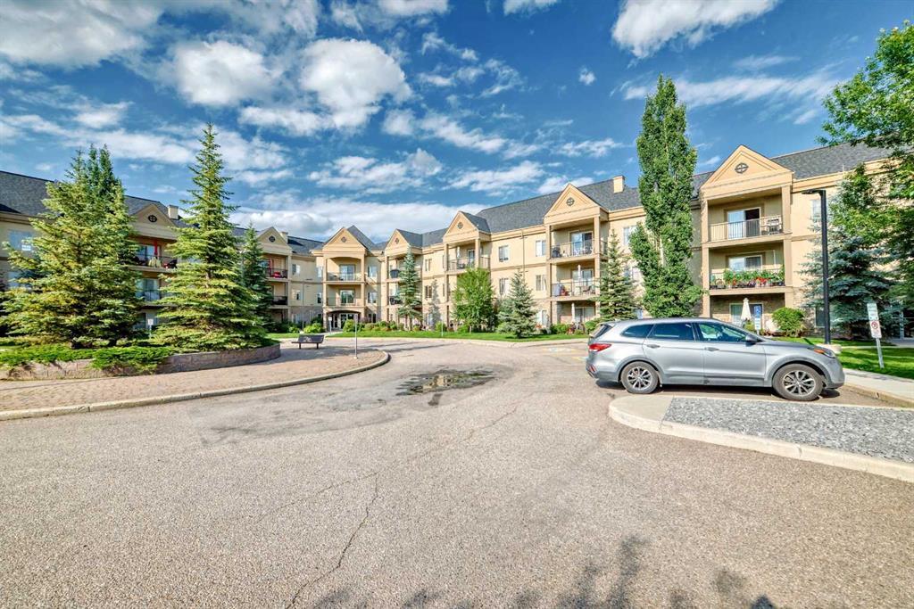 212, 52 Cranfield Link Se, Calgary