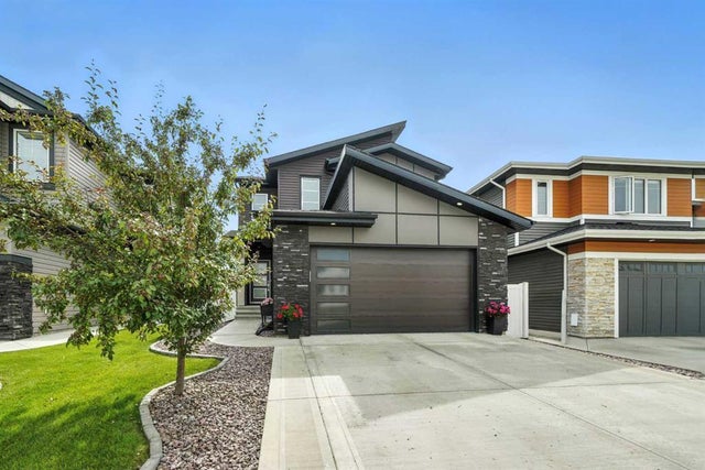39 Memorial Parkway, Rural Red Deer County