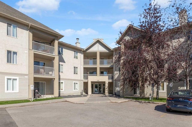 Calgary Home for Sale: Residential Listing in Citadel
