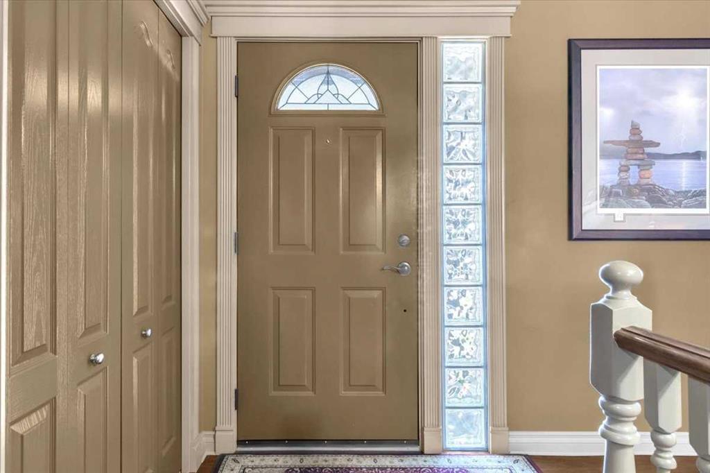 2211 45 Street Southeast, Calgary – Residential Detached Listing Photo 5