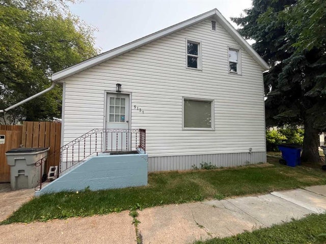 5131 49 Street, Provost