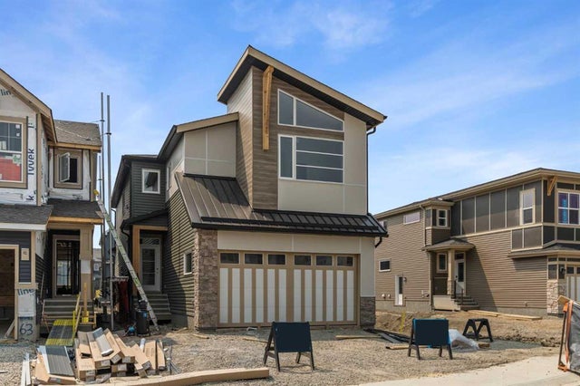 Calgary Home for Sale: Residential Listing in Silverado