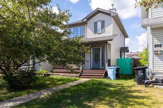 206 Smallwood Street, Fort McMurray