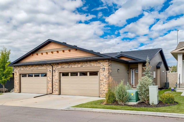 Calgary Real Estate: Residential Property for Sale in Signal Hill