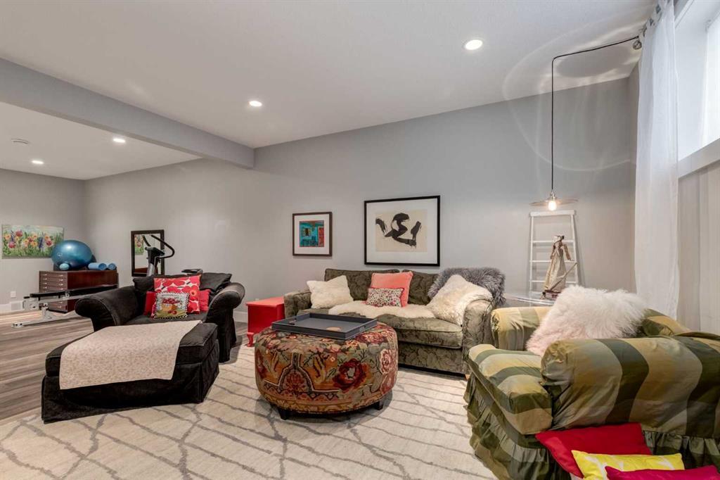 95 Sierra Morena Manor Southwest, Calgary – Residential Semi Detached Listing Photo 26