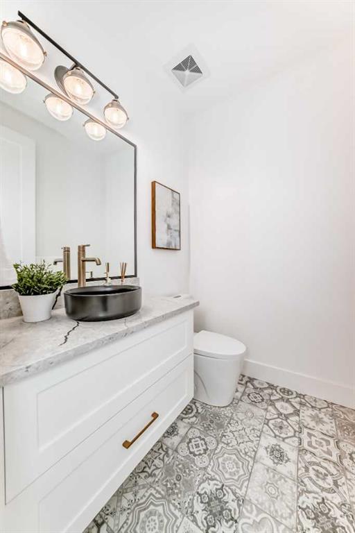 2426 53 Avenue Southwest, Calgary – Residential Semi Detached Listing Photo 18