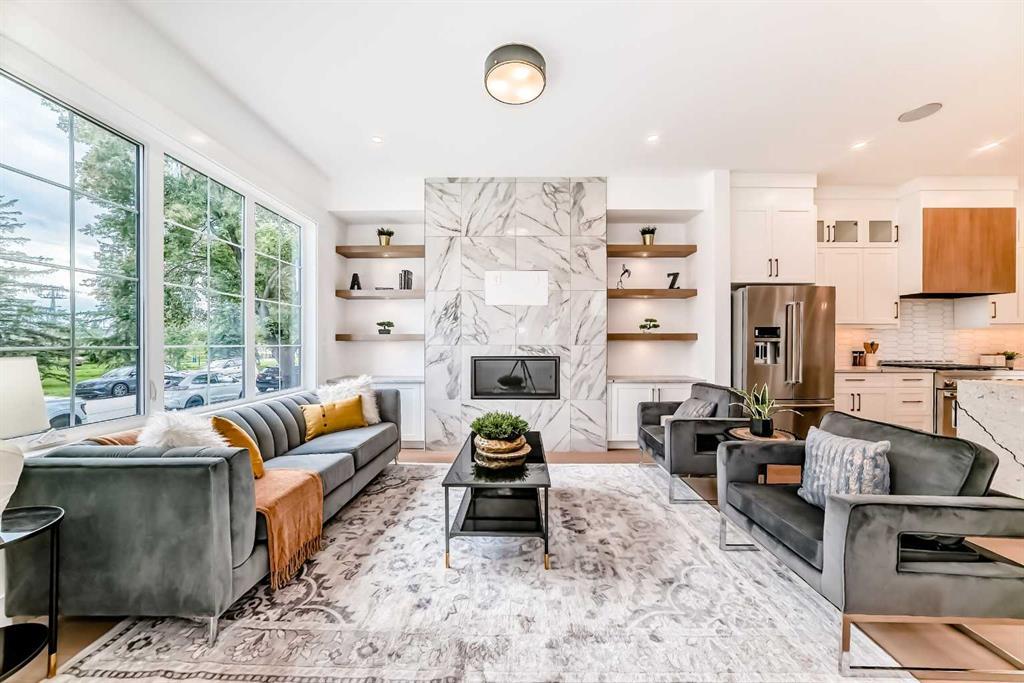 2426 53 Avenue Southwest, Calgary – Residential Semi Detached Listing Photo 4