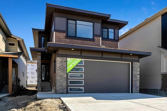 11 Heritage Link, Cochrane