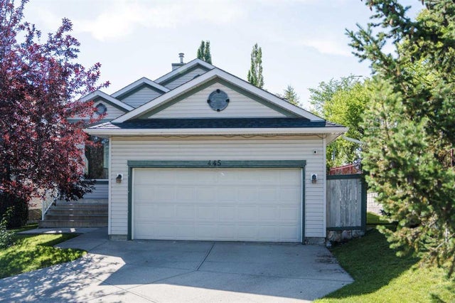 445 Rocky Ridge Bay Nw, Calgary