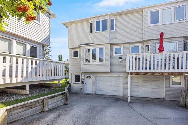 225 Killarney Glen Court Sw, Calgary