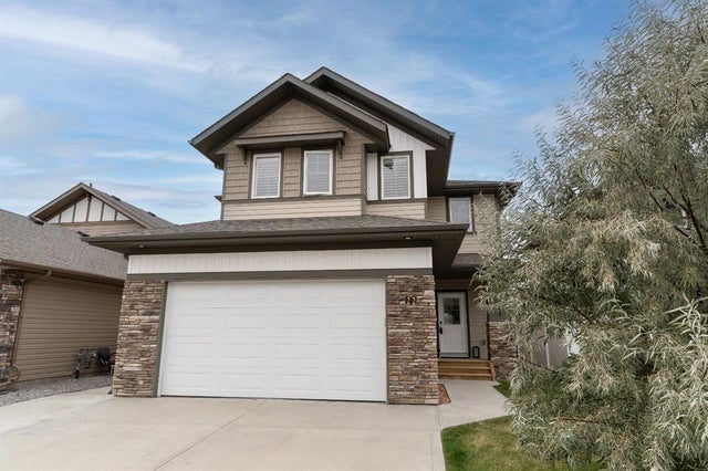 22 Travis Close, Red Deer
