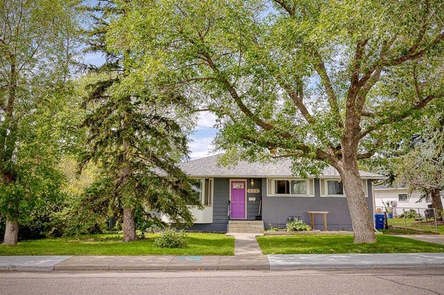 639 Thornhill Drive Nw, Calgary