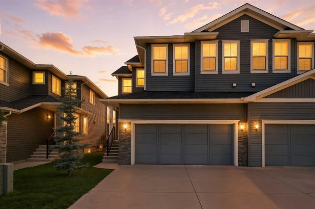 57 Evansglen Mews Nw, Calgary