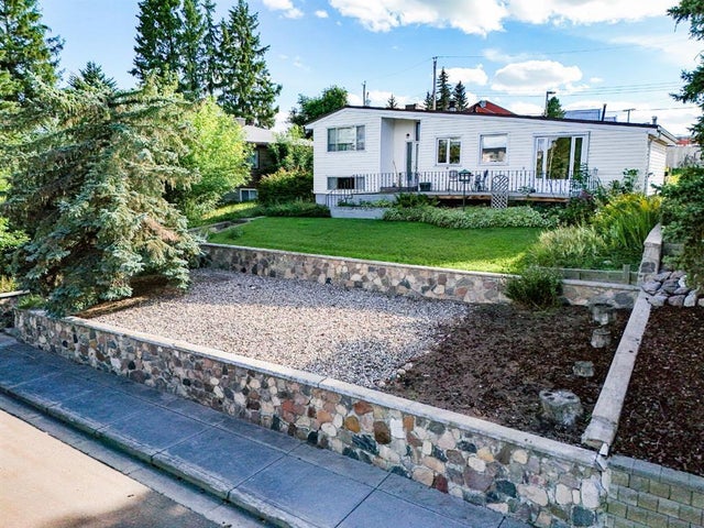 4612 51a Street, Camrose