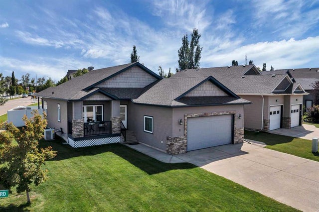 1 Laurel Road, Sylvan Lake