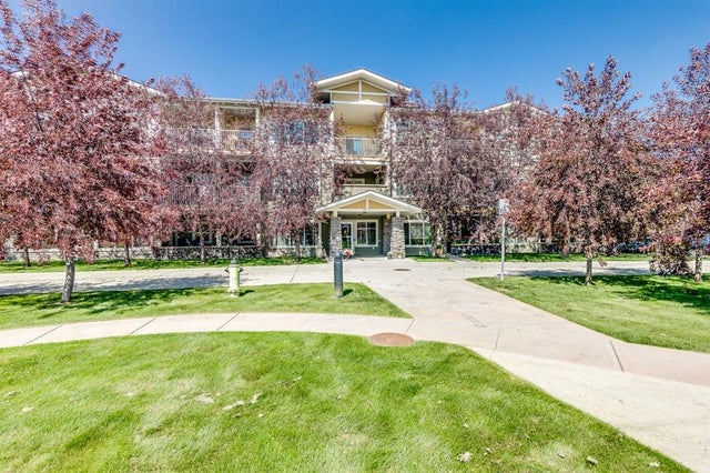 2102, 4 Kingsland Close Se, Airdrie