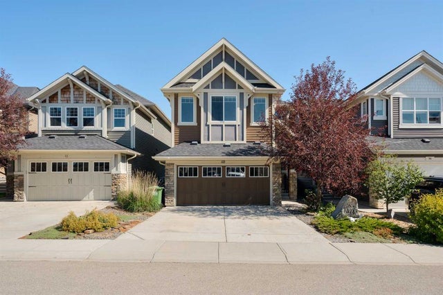 40 Sunrise Terrace, Cochrane