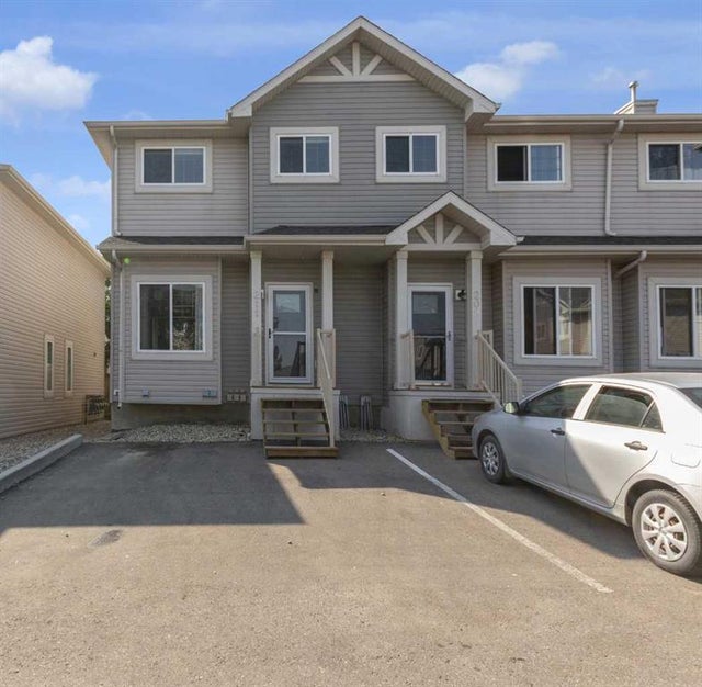 211 Strathaven Mews, Strathmore