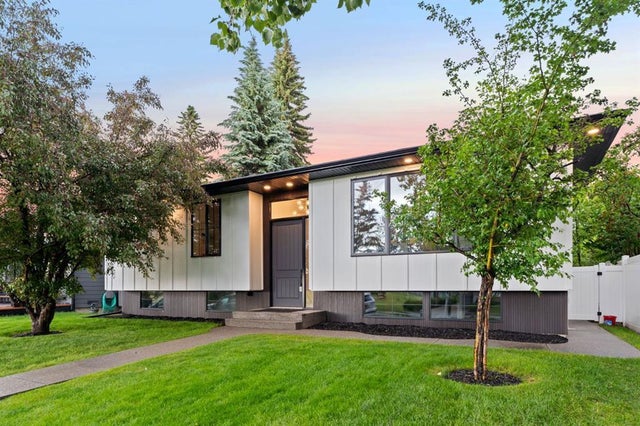 10404 Maplemont Road Se, Calgary