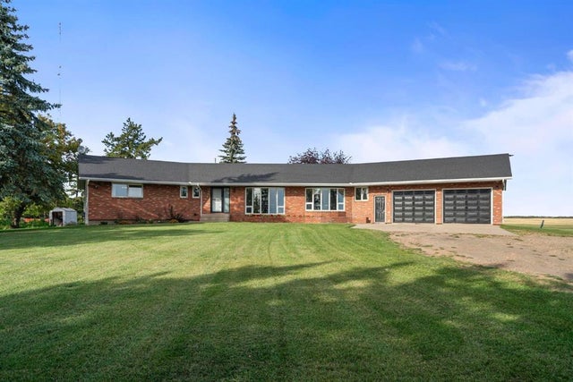 20042 Township Road 472, Rural Camrose County
