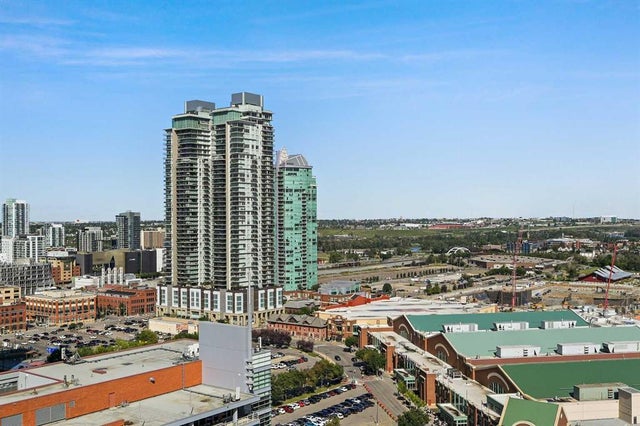 2104, 210 15 Avenue Se, Calgary