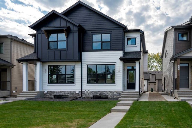 12 Alderwood Close Se, Calgary
