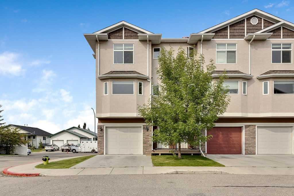 135 Strathcona Circle, Strathmore