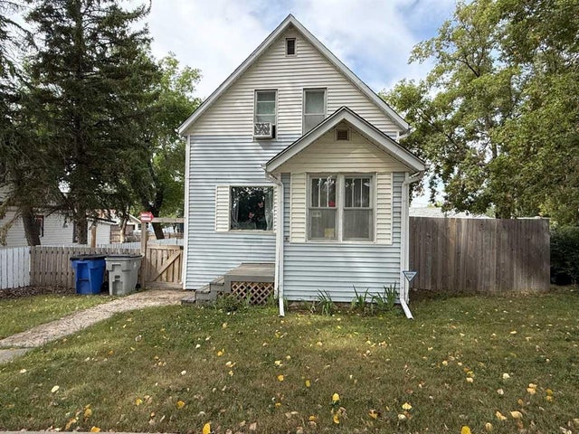 5136 46 Street, Provost