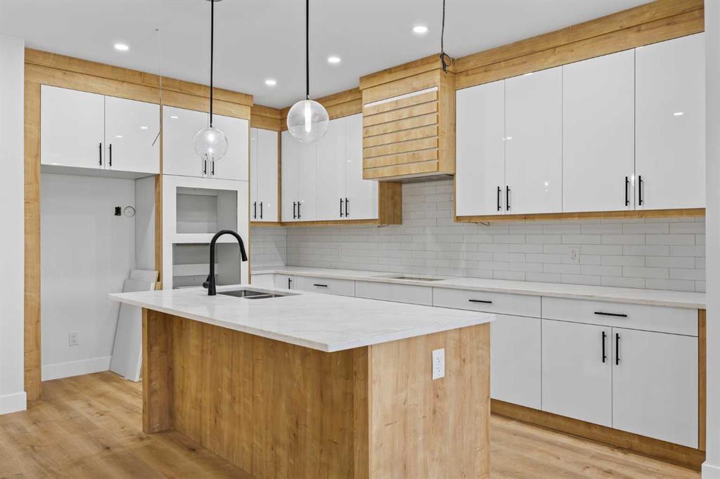 192 Saddlelake Manor Northeast, Calgary – Residential Semi Detached Listing Photo 7